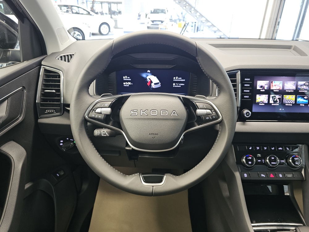 Skoda Karoq bei Hoffmann Automobile in Wolfsburg kaufen und sofort mitnehmen - Bild 24