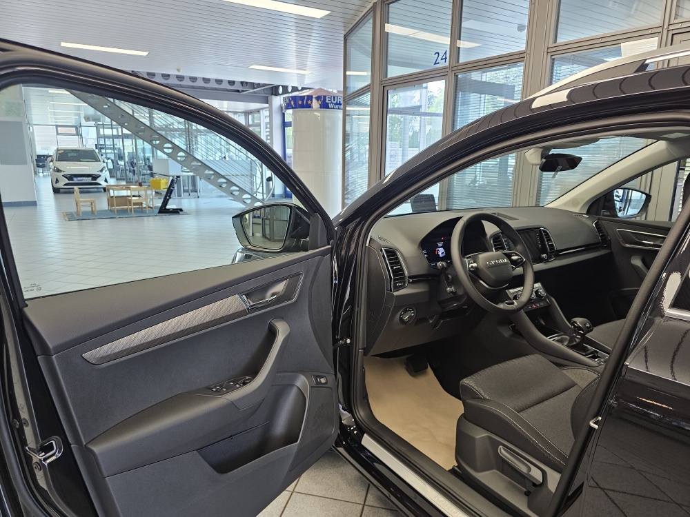 Skoda Karoq bei Hoffmann Automobile in Wolfsburg kaufen und sofort mitnehmen - Bild 28