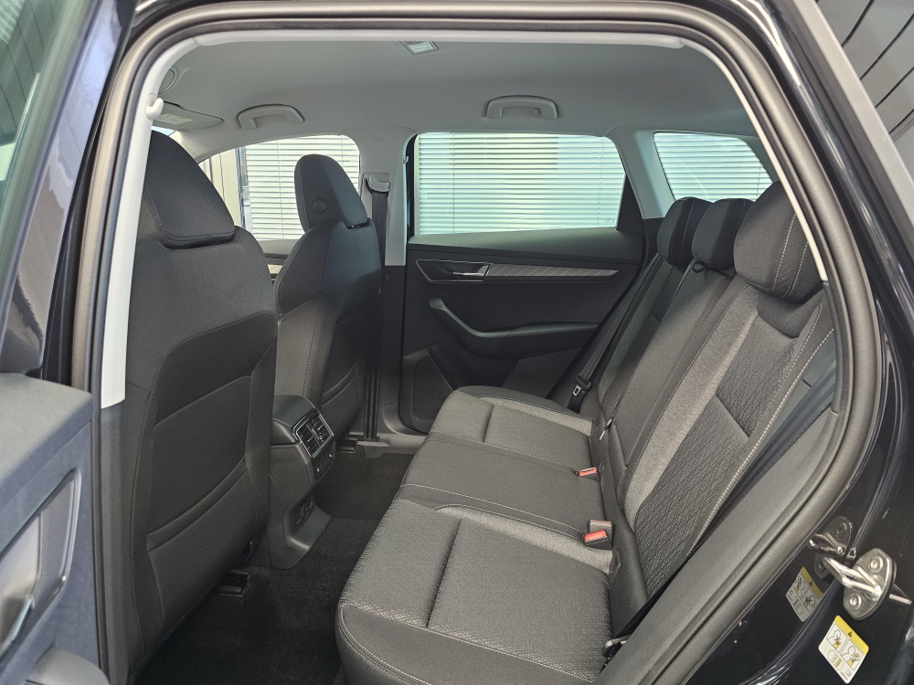Skoda Karoq bei Hoffmann Automobile in Wolfsburg kaufen und sofort mitnehmen - Bild 7