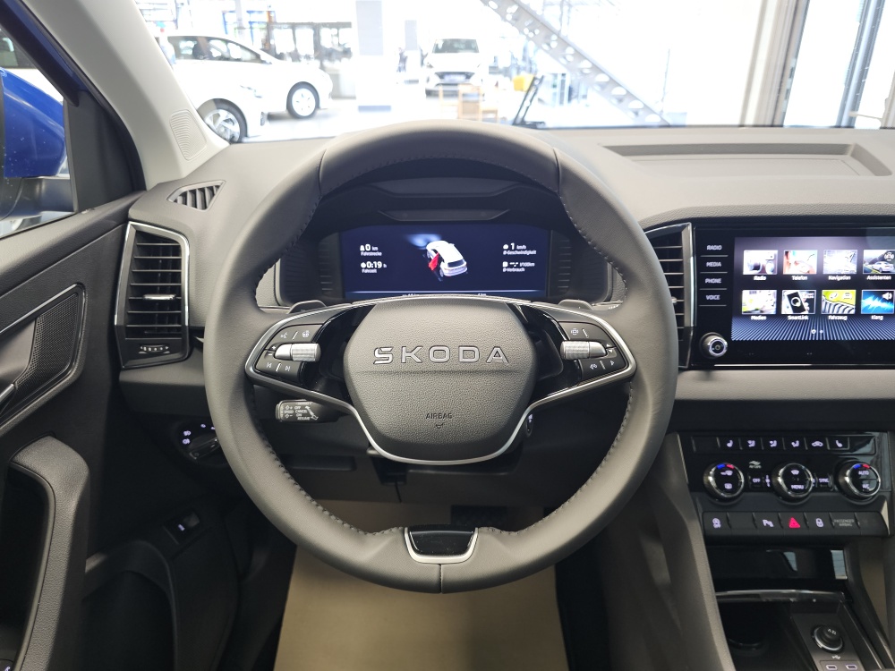 Skoda Karoq bei Hoffmann Automobile in Wolfsburg kaufen und sofort mitnehmen - Bild 24