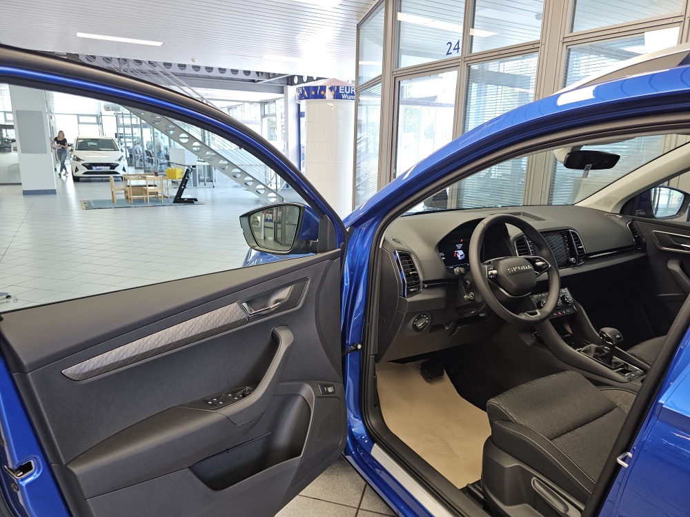 Skoda Karoq bei Hoffmann Automobile in Wolfsburg kaufen und sofort mitnehmen - Bild 28