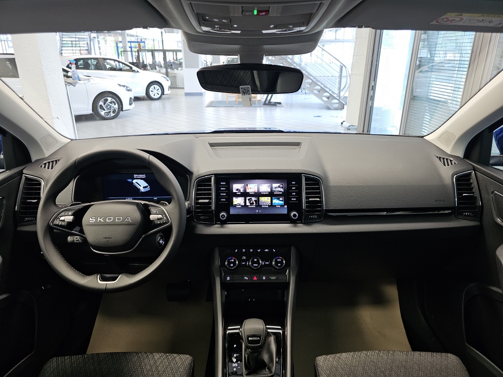 Skoda Karoq bei Hoffmann Automobile in Wolfsburg kaufen und sofort mitnehmen - Bild 9