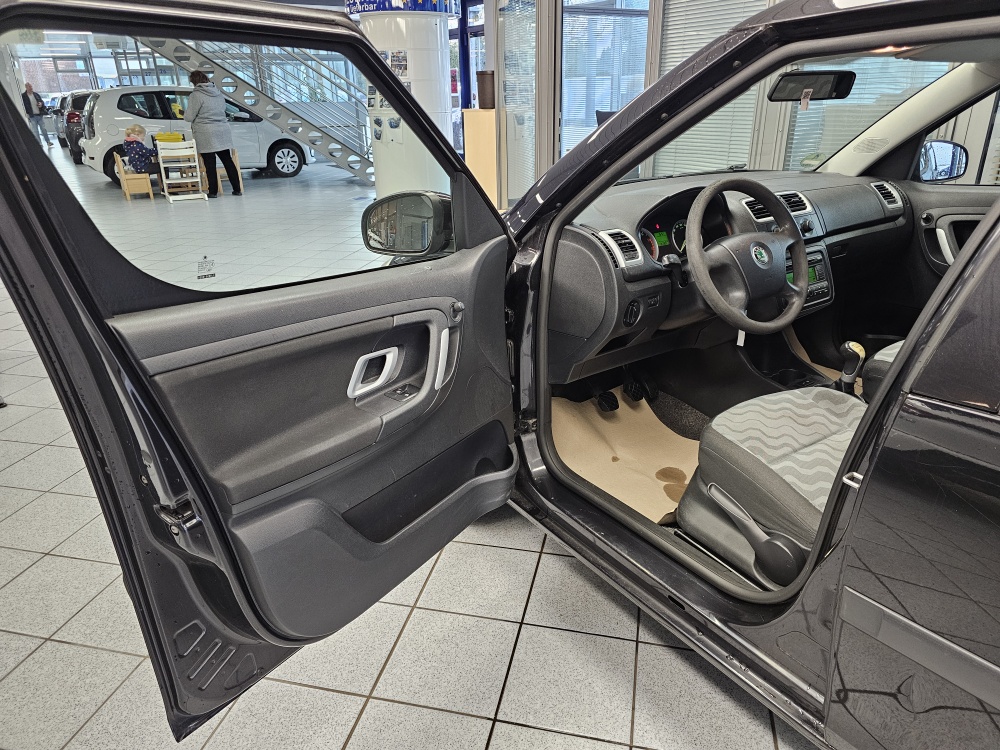 Skoda Roomster  bei Hoffmann Automobile in Wolfsburg kaufen und sofort mitnehmen - Bild 13