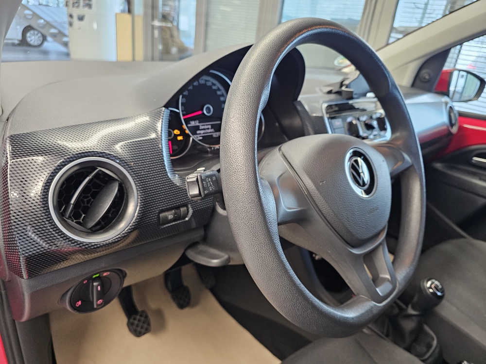 VW up!  bei Hoffmann Automobile in Wolfsburg kaufen und sofort mitnehmen - Bild 15