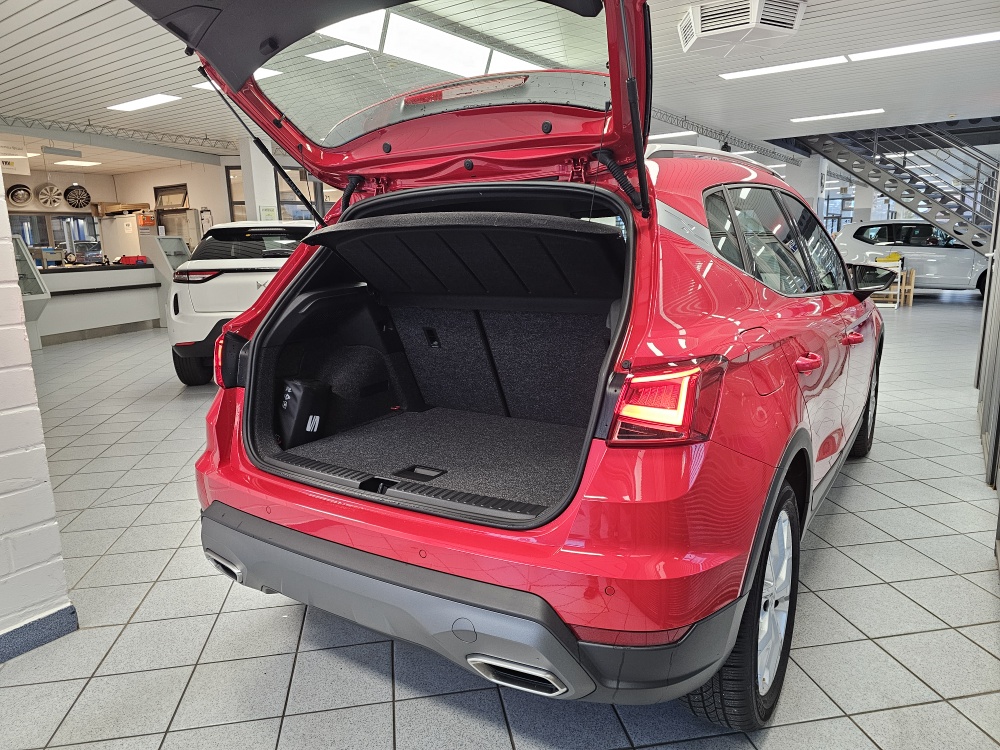 Seat Arona  bei Hoffmann Automobile in Wolfsburg kaufen und sofort mitnehmen - Bild 2