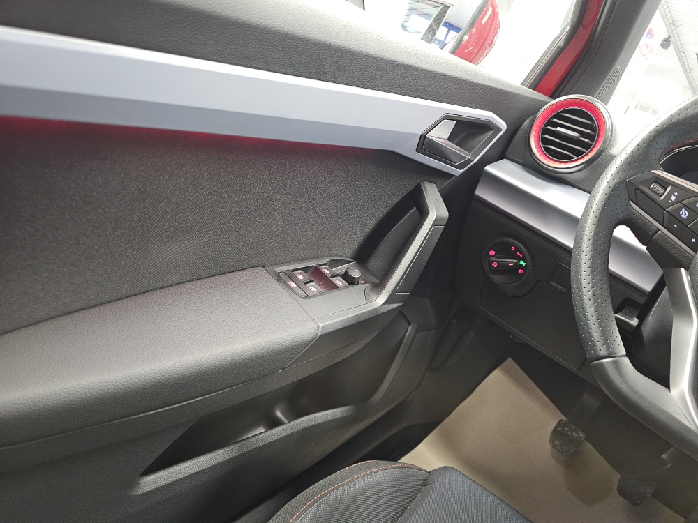 Seat Arona  bei Hoffmann Automobile in Wolfsburg kaufen und sofort mitnehmen - Bild 20