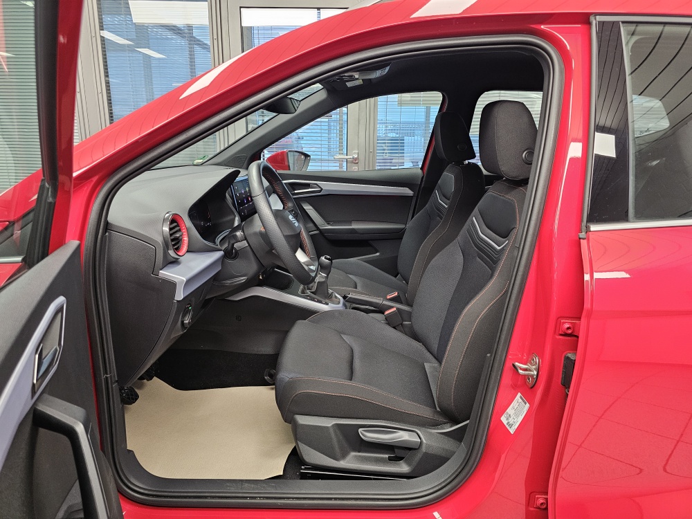 Seat Arona  bei Hoffmann Automobile in Wolfsburg kaufen und sofort mitnehmen - Bild 23