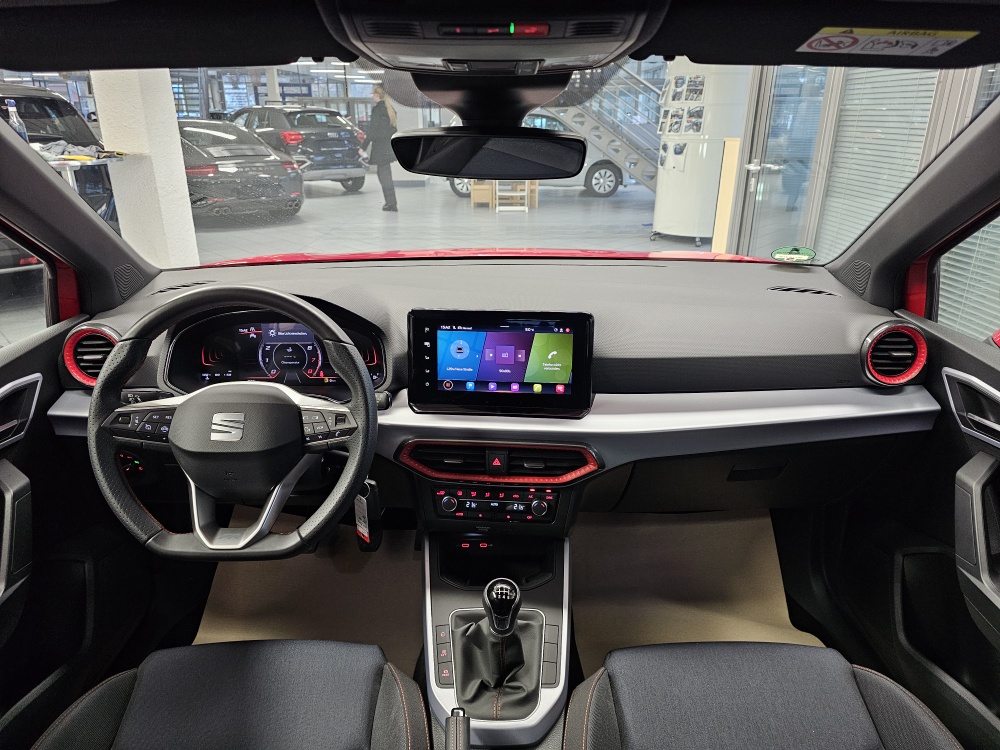 Seat Arona  bei Hoffmann Automobile in Wolfsburg kaufen und sofort mitnehmen - Bild 5