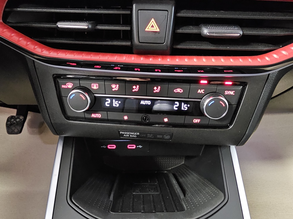 Seat Arona  bei Hoffmann Automobile in Wolfsburg kaufen und sofort mitnehmen - Bild 7