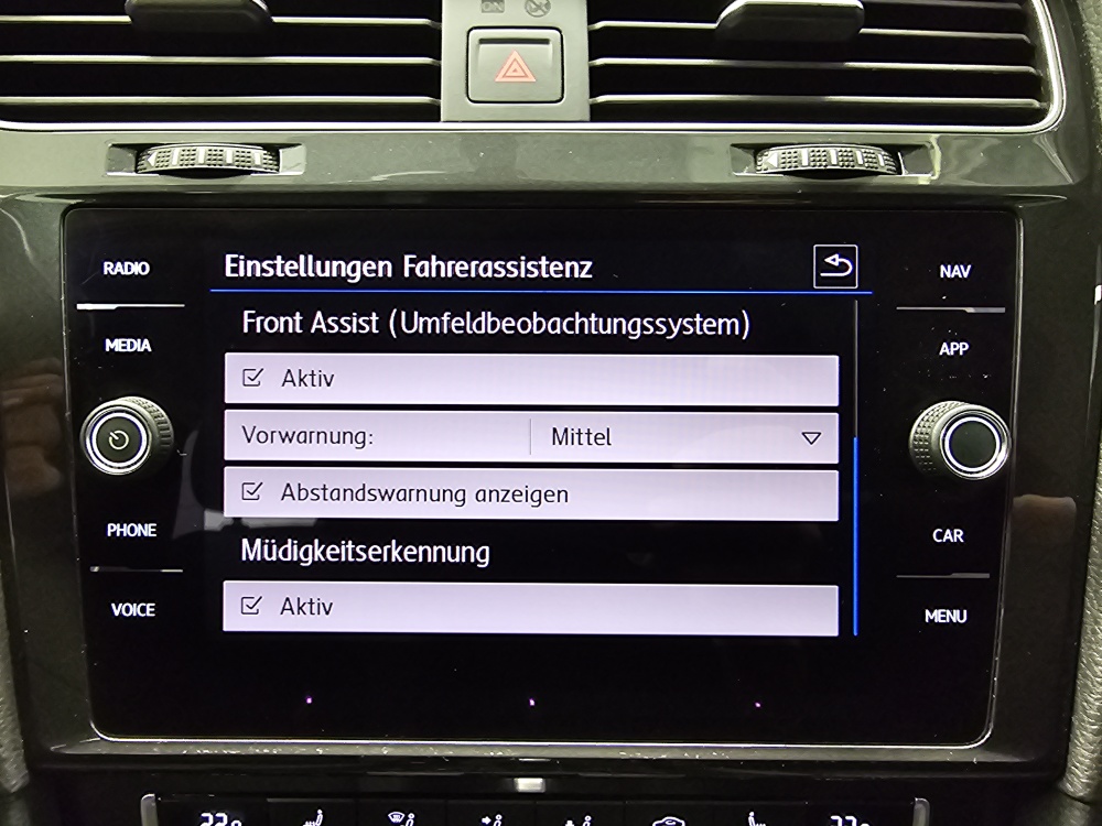 VW Golf Variant  bei Hoffmann Automobile in Wolfsburg kaufen und sofort mitnehmen - Bild 14