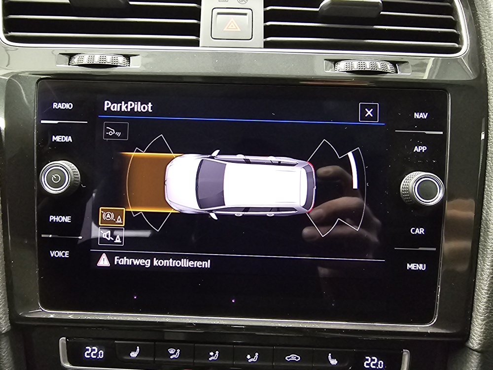 VW Golf Variant  bei Hoffmann Automobile in Wolfsburg kaufen und sofort mitnehmen - Bild 16