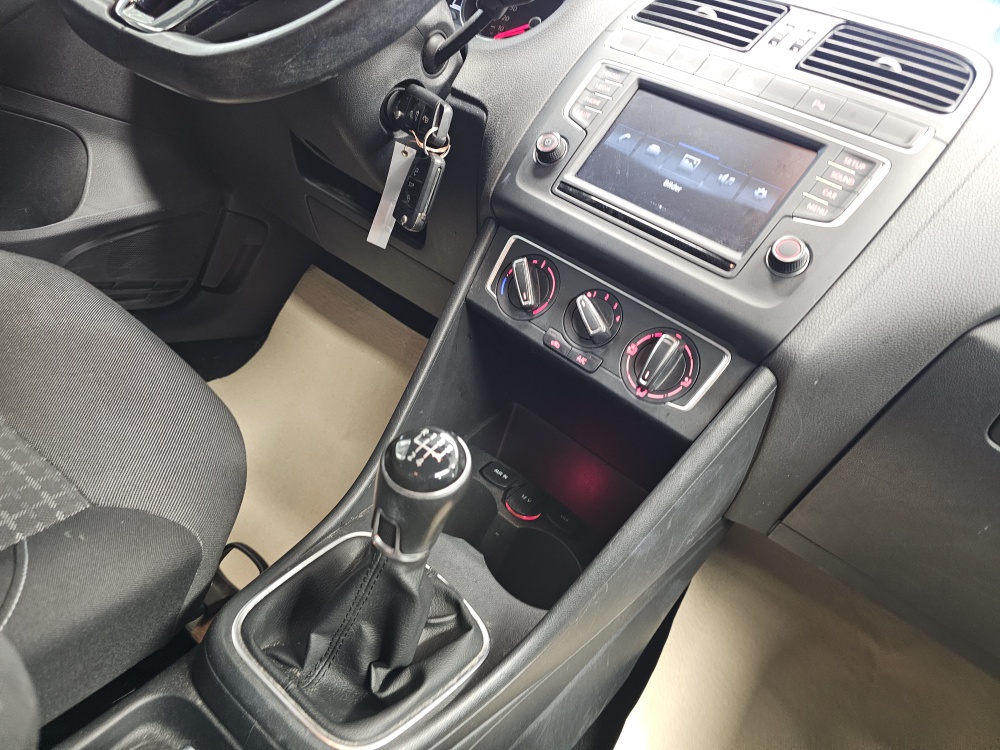 VW Polo  bei Hoffmann Automobile in Wolfsburg kaufen und sofort mitnehmen - Bild 6