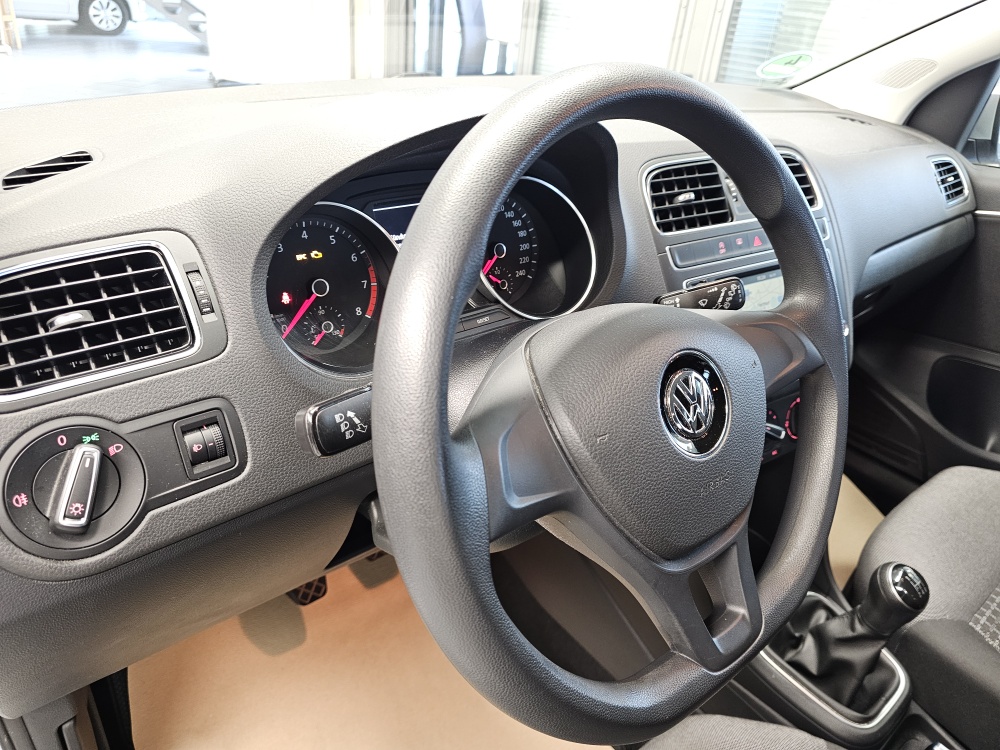 VW Polo  bei Hoffmann Automobile in Wolfsburg kaufen und sofort mitnehmen - Bild 18