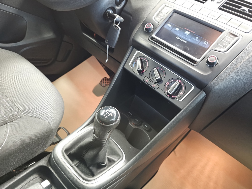 VW Polo  bei Hoffmann Automobile in Wolfsburg kaufen und sofort mitnehmen - Bild 8