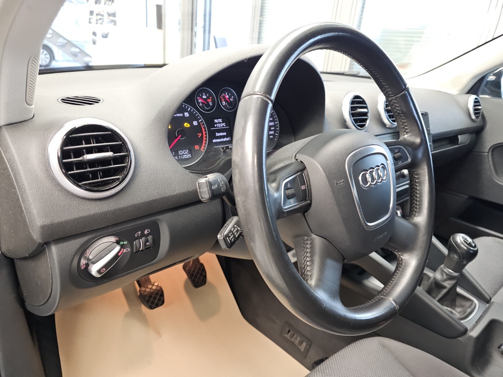 Audi A3 Sportback  bei Hoffmann Automobile in Wolfsburg kaufen und sofort mitnehmen - Bild 14
