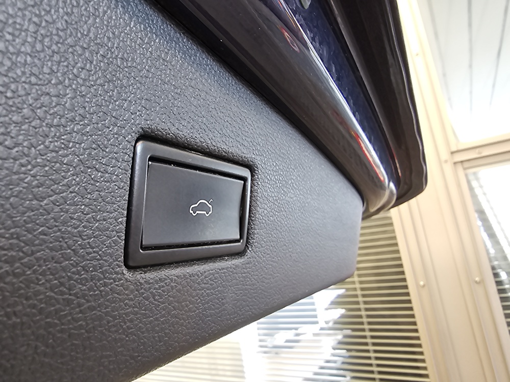 VW Tiguan  bei Hoffmann Automobile in Wolfsburg kaufen und sofort mitnehmen - Bild 3