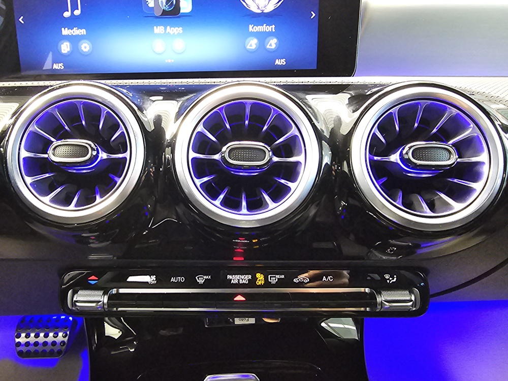 Mercedes-Benz A 180  bei Hoffmann Automobile in Wolfsburg kaufen und sofort mitnehmen - Bild 10