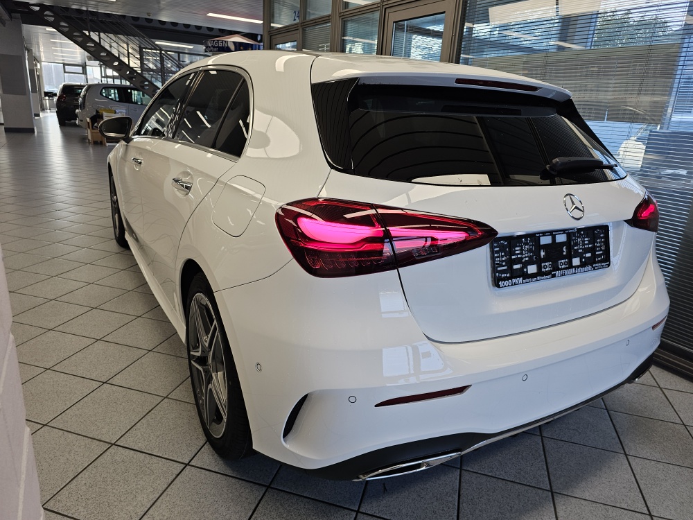 Mercedes-Benz A 180  bei Hoffmann Automobile in Wolfsburg kaufen und sofort mitnehmen - Bild 3