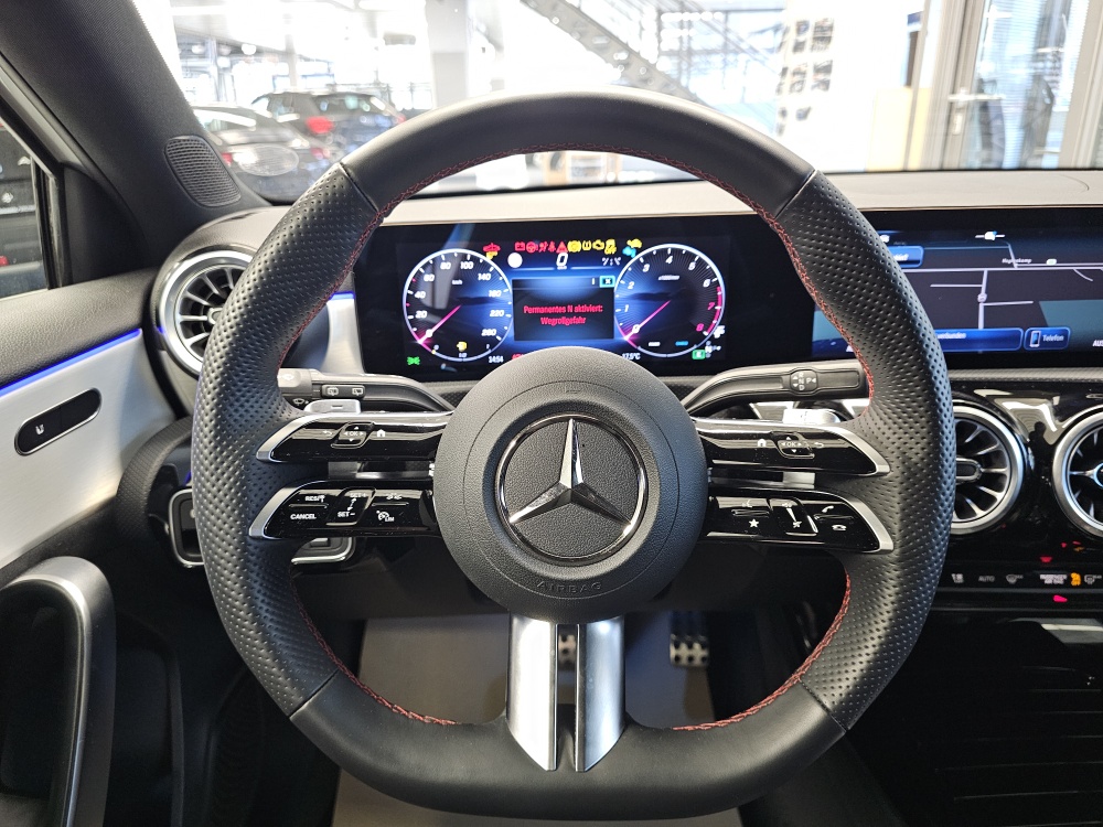 Mercedes-Benz A 180  bei Hoffmann Automobile in Wolfsburg kaufen und sofort mitnehmen - Bild 31