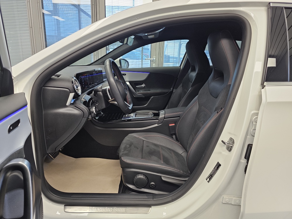 Mercedes-Benz A 180  bei Hoffmann Automobile in Wolfsburg kaufen und sofort mitnehmen - Bild 37