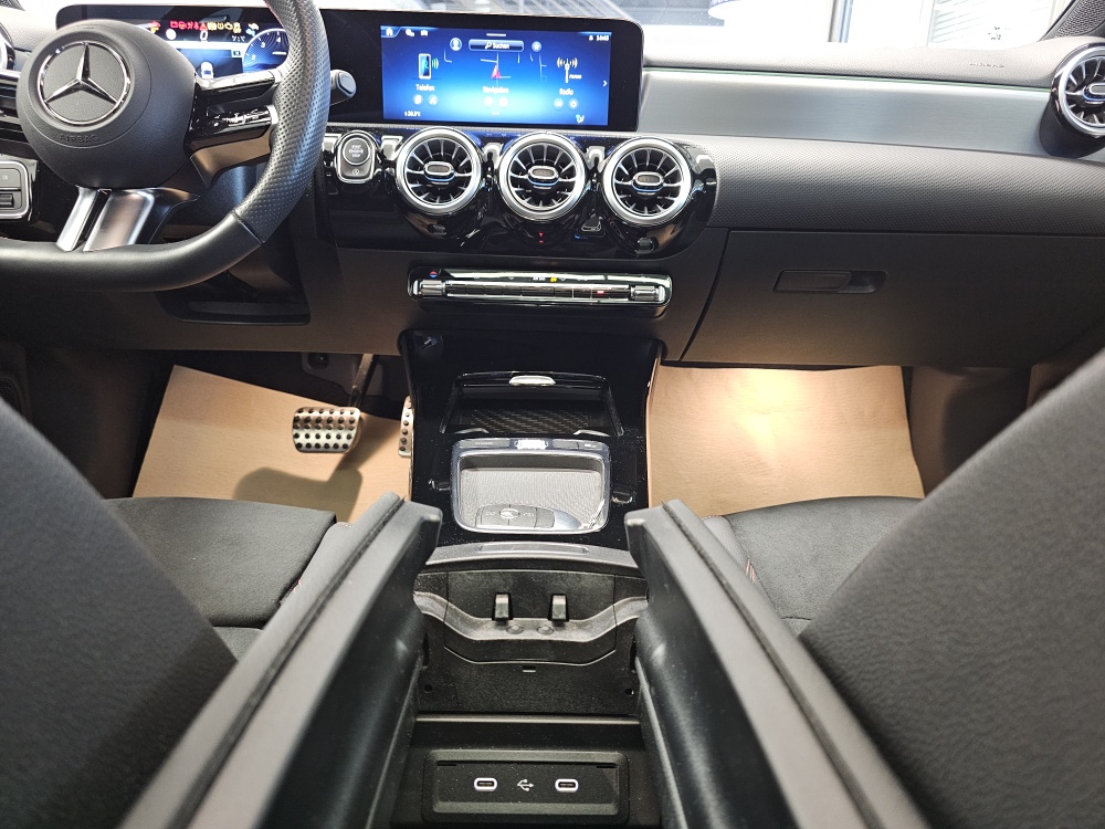 Mercedes-Benz A 180  bei Hoffmann Automobile in Wolfsburg kaufen und sofort mitnehmen - Bild 7