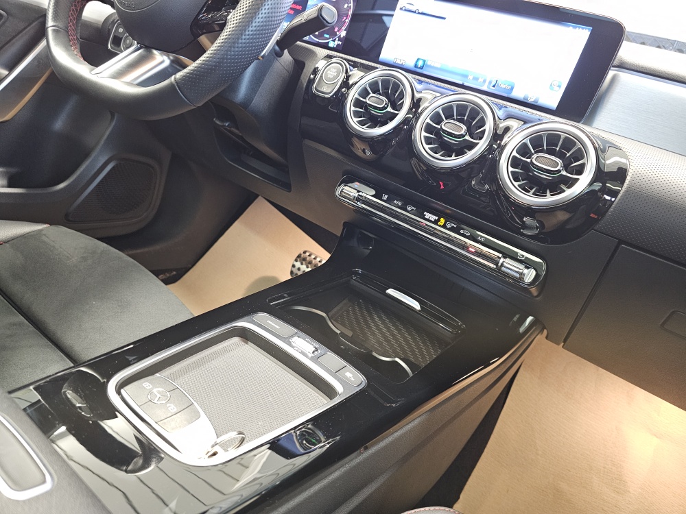 Mercedes-Benz A 180  bei Hoffmann Automobile in Wolfsburg kaufen und sofort mitnehmen - Bild 9