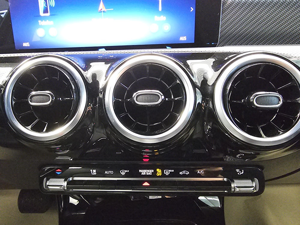 Mercedes-Benz A 180  bei Hoffmann Automobile in Wolfsburg kaufen und sofort mitnehmen - Bild 10