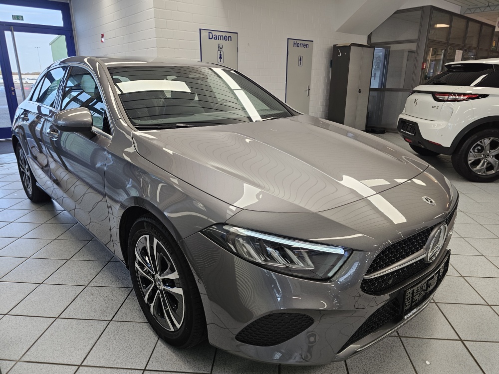 Mercedes-Benz A 180  bei Hoffmann Automobile in Wolfsburg kaufen und sofort mitnehmen - Bild 39