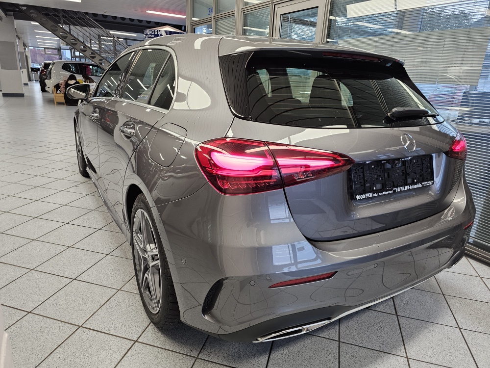 Mercedes-Benz A 180  bei Hoffmann Automobile in Wolfsburg kaufen und sofort mitnehmen - Bild 3