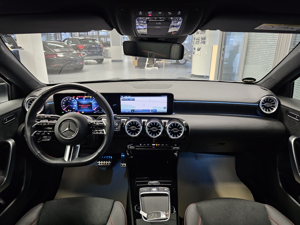 Mercedes-Benz A 180  bei Hoffmann Automobile in Wolfsburg kaufen und sofort mitnehmen - Bild 7