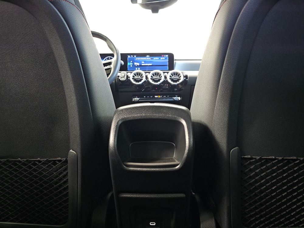 Mercedes-Benz A 200  bei Hoffmann Automobile in Wolfsburg kaufen und sofort mitnehmen - Bild 5