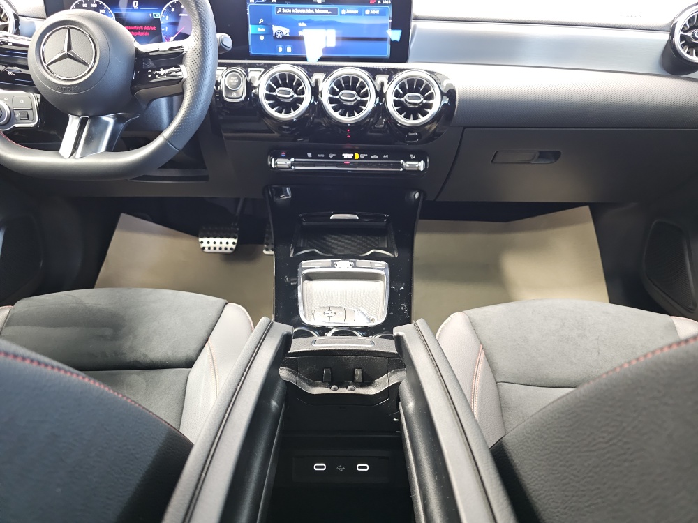 Mercedes-Benz A 200  bei Hoffmann Automobile in Wolfsburg kaufen und sofort mitnehmen - Bild 6