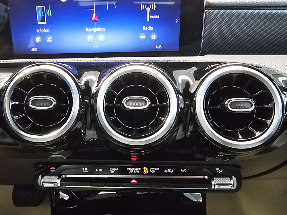 Mercedes-Benz CLA 180 Shooting Brake bei Hoffmann Automobile in Wolfsburg kaufen und sofort mitnehmen - Bild 12