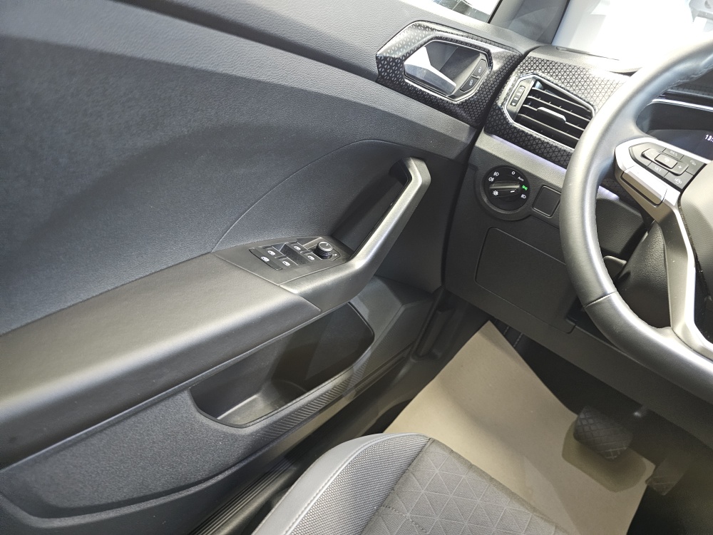 VW T-Cross  bei Hoffmann Automobile in Wolfsburg kaufen und sofort mitnehmen - Bild 19