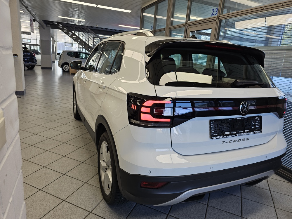 VW T-Cross  bei Hoffmann Automobile in Wolfsburg kaufen und sofort mitnehmen - Bild 3