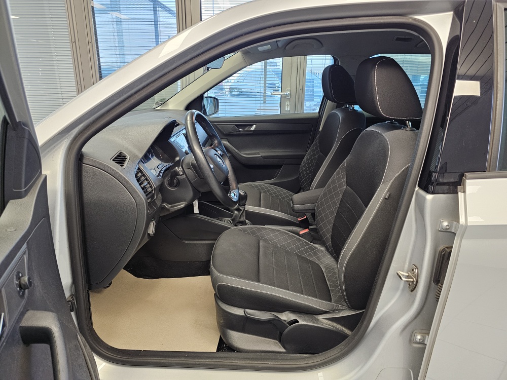 Skoda Fabia Combi  bei Hoffmann Automobile in Wolfsburg kaufen und sofort mitnehmen - Bild 19