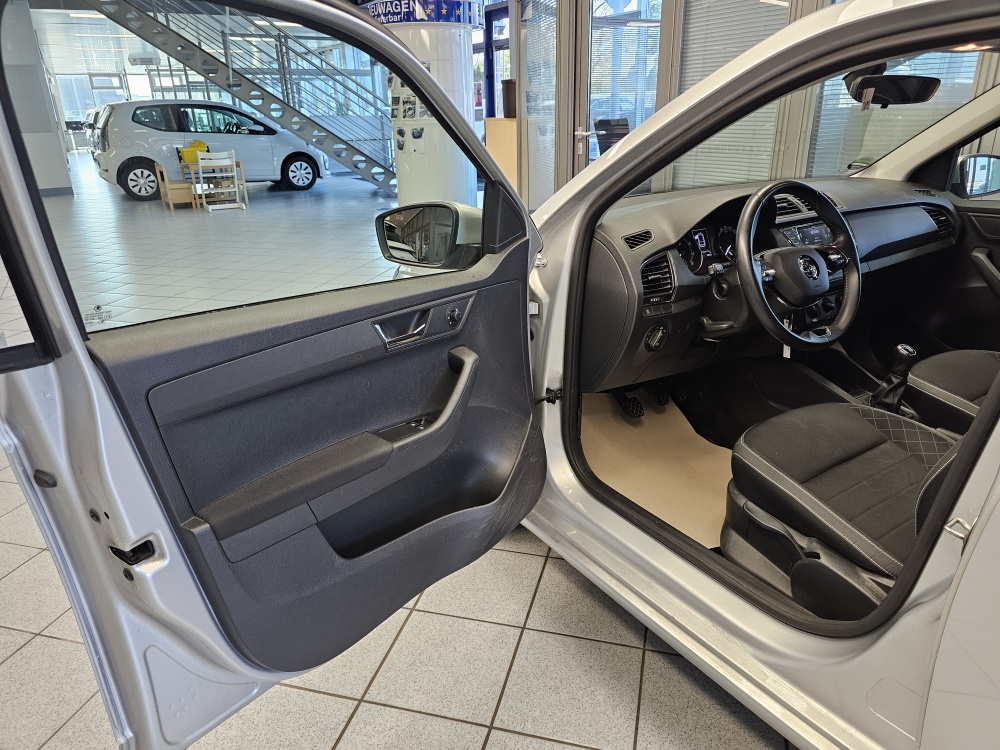 Skoda Fabia Combi  bei Hoffmann Automobile in Wolfsburg kaufen und sofort mitnehmen - Bild 20