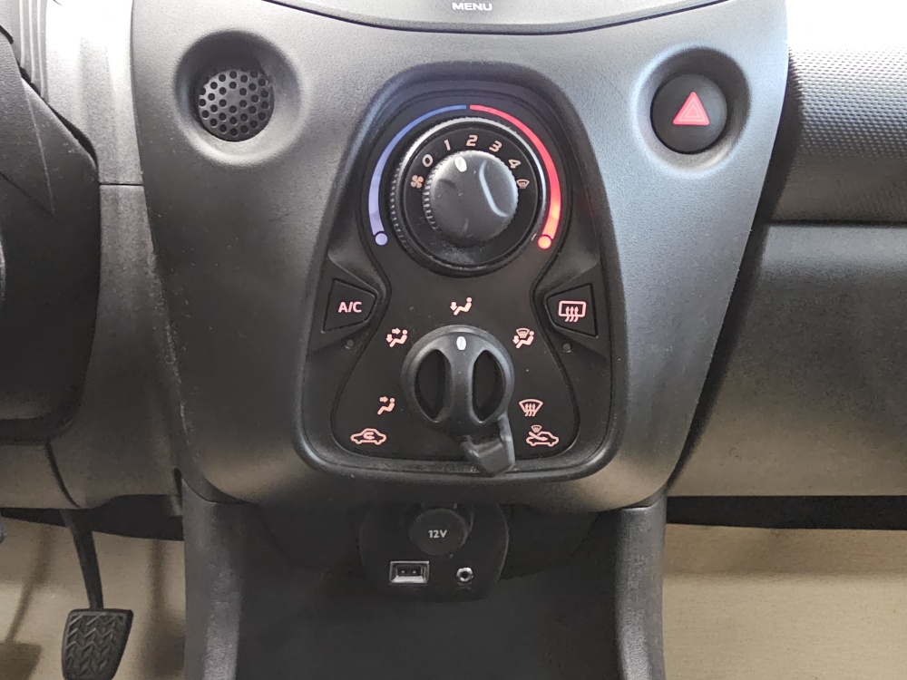 Citroen C1  bei Hoffmann Automobile in Wolfsburg kaufen und sofort mitnehmen - Bild 7