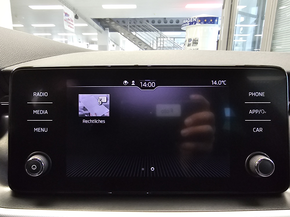 Skoda Scala  bei Hoffmann Automobile in Wolfsburg kaufen und sofort mitnehmen - Bild 12