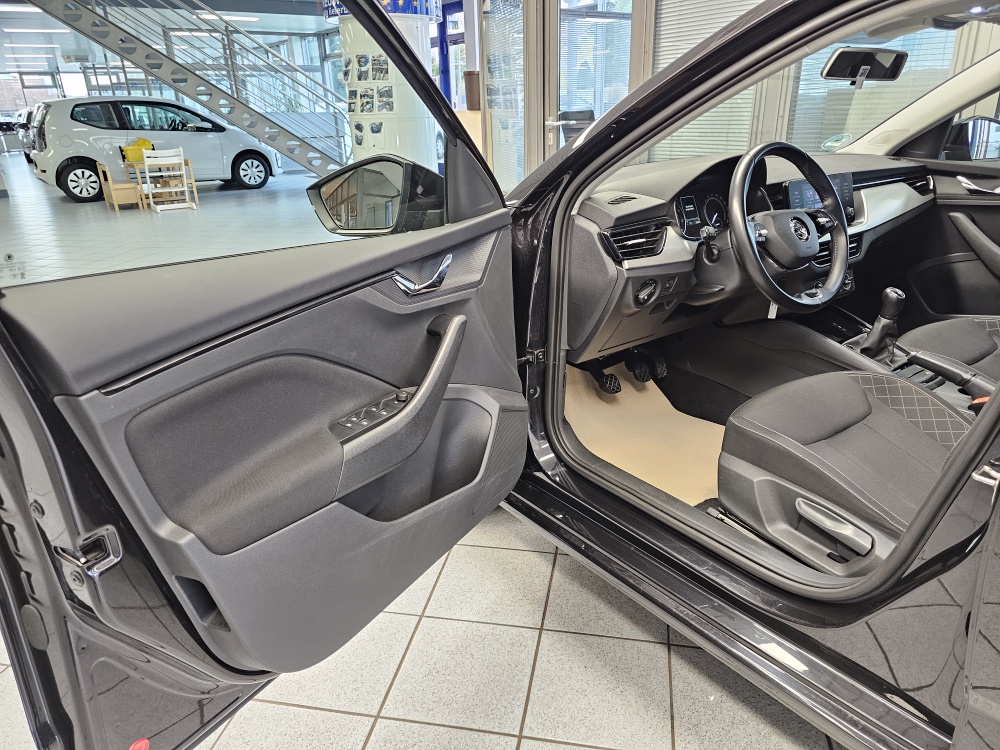 Skoda Scala  bei Hoffmann Automobile in Wolfsburg kaufen und sofort mitnehmen - Bild 24