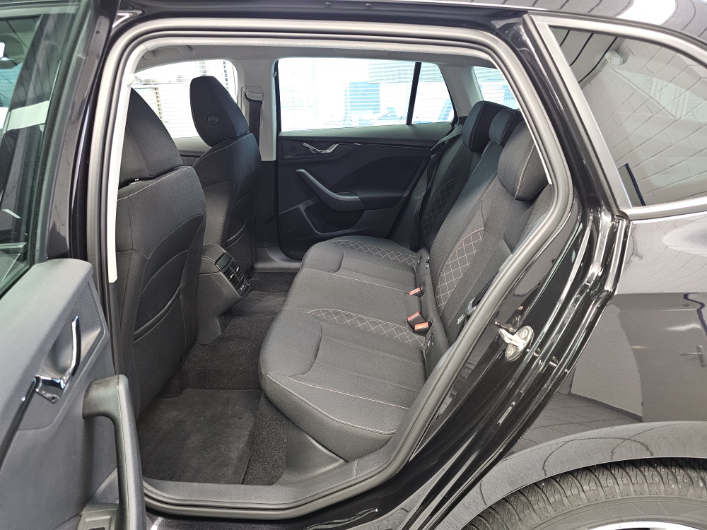 Skoda Scala  bei Hoffmann Automobile in Wolfsburg kaufen und sofort mitnehmen - Bild 6