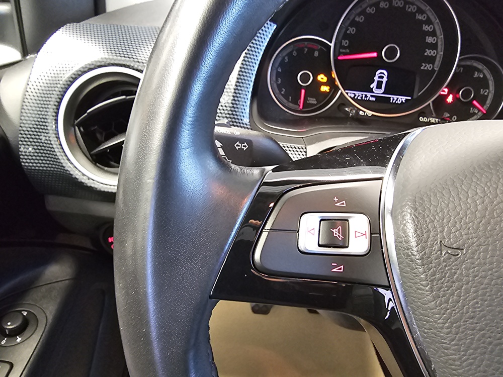 VW up!  bei Hoffmann Automobile in Wolfsburg kaufen und sofort mitnehmen - Bild 12