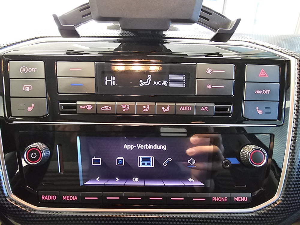 VW up!  bei Hoffmann Automobile in Wolfsburg kaufen und sofort mitnehmen - Bild 8