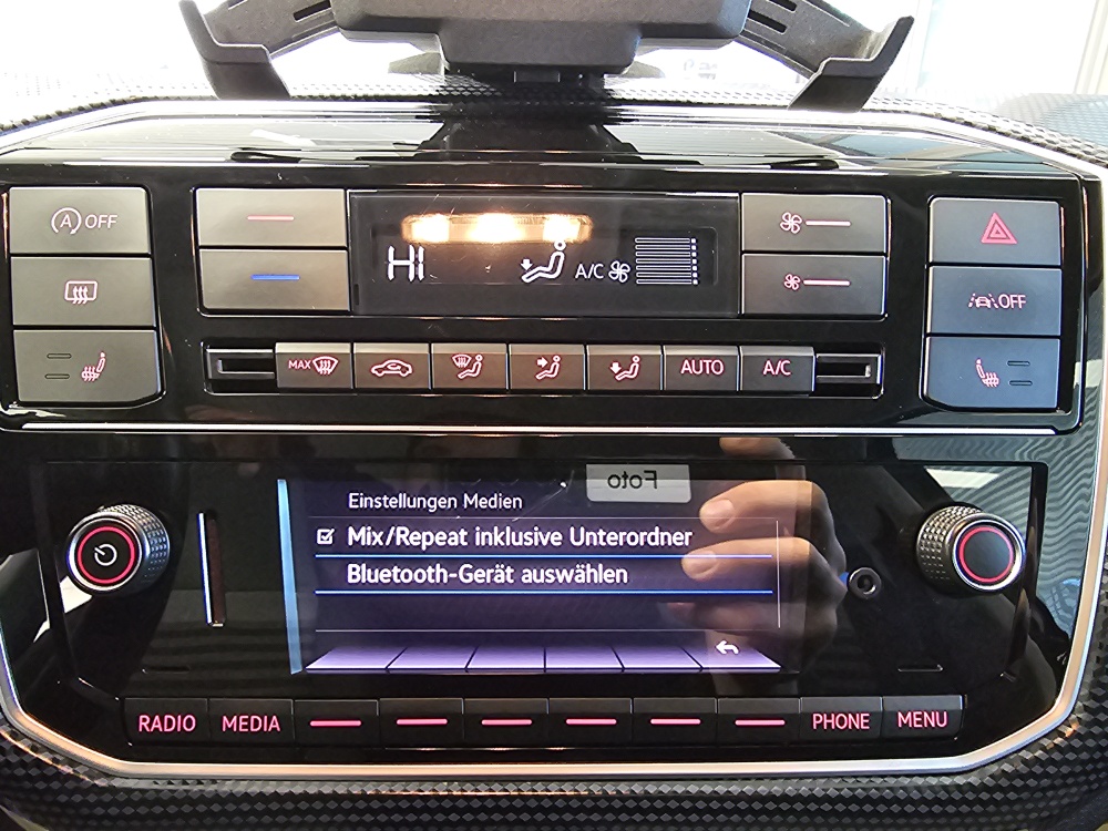 VW up!  bei Hoffmann Automobile in Wolfsburg kaufen und sofort mitnehmen - Bild 9