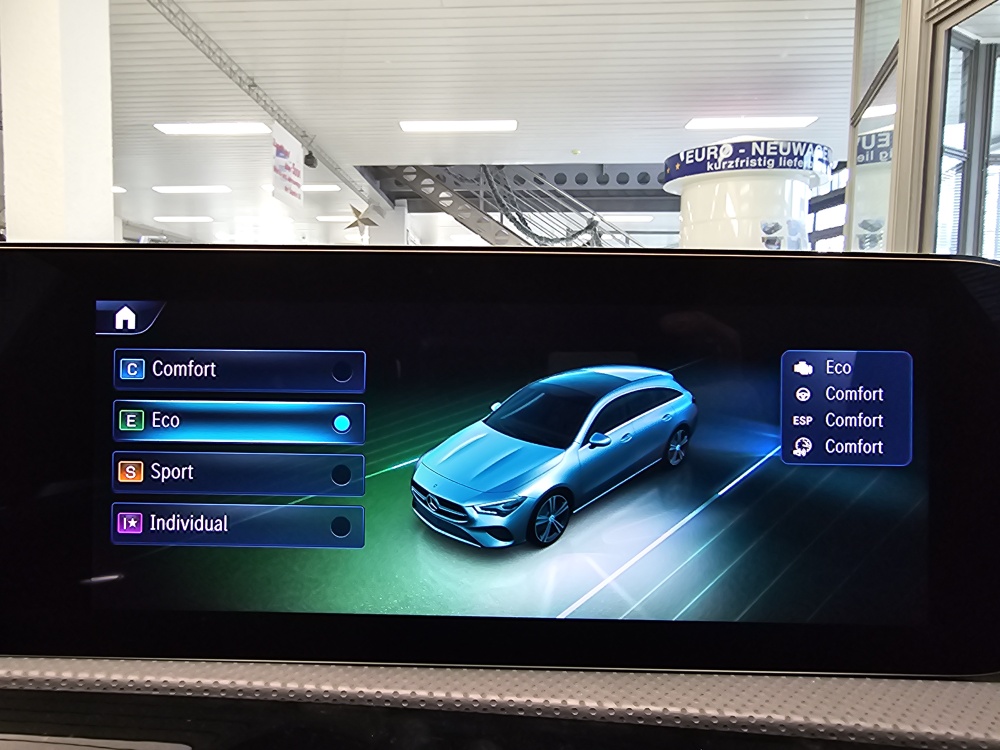 Mercedes-Benz CLA 200 Shooting Brake  bei Hoffmann Automobile in Wolfsburg kaufen und sofort mitnehmen - Bild 30