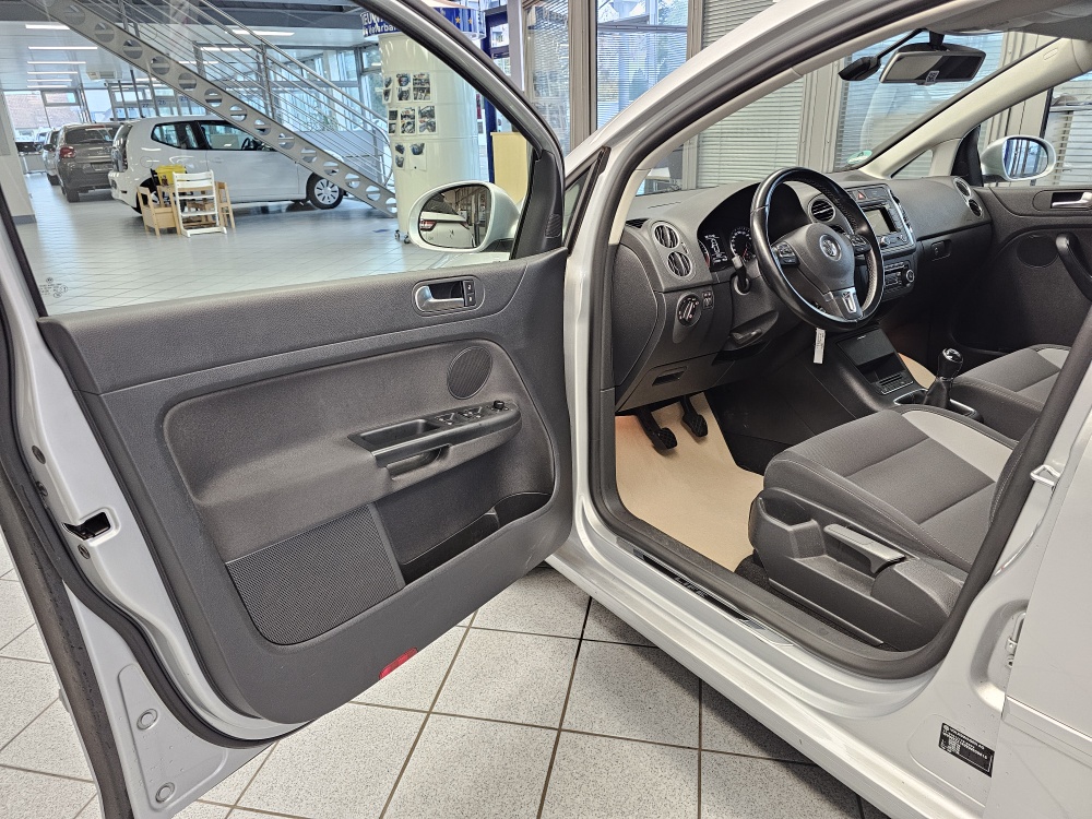 VW Golf Plus  bei Hoffmann Automobile in Wolfsburg kaufen und sofort mitnehmen - Bild 17