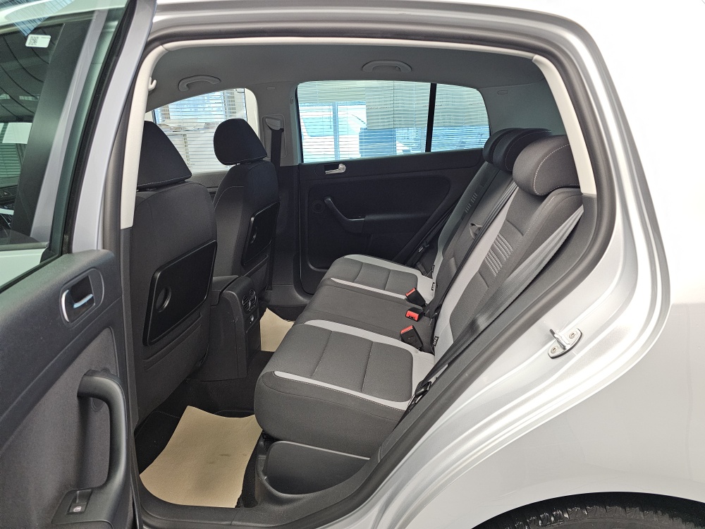 VW Golf Plus  bei Hoffmann Automobile in Wolfsburg kaufen und sofort mitnehmen - Bild 6