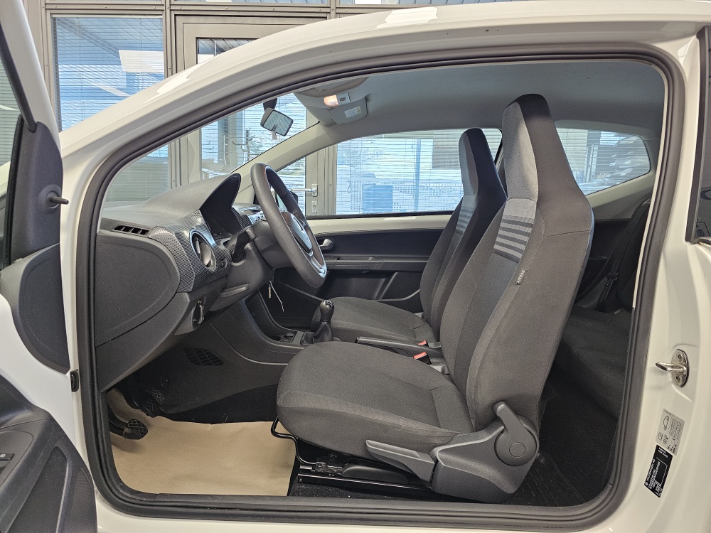 VW up!  bei Hoffmann Automobile in Wolfsburg kaufen und sofort mitnehmen - Bild 13