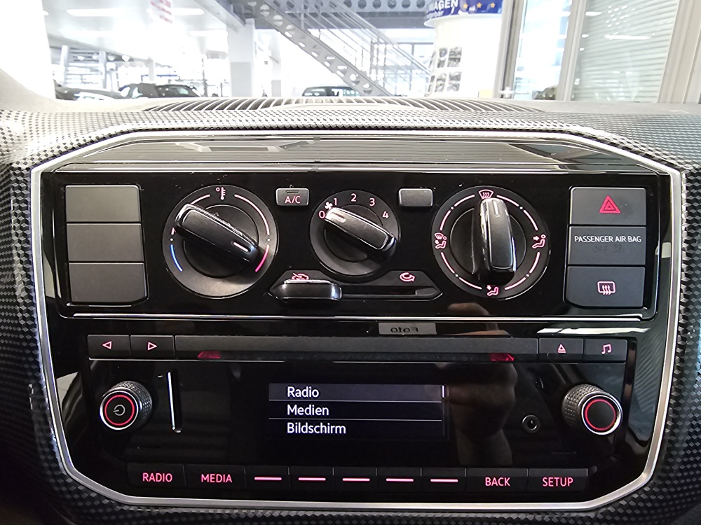 VW up!  bei Hoffmann Automobile in Wolfsburg kaufen und sofort mitnehmen - Bild 7