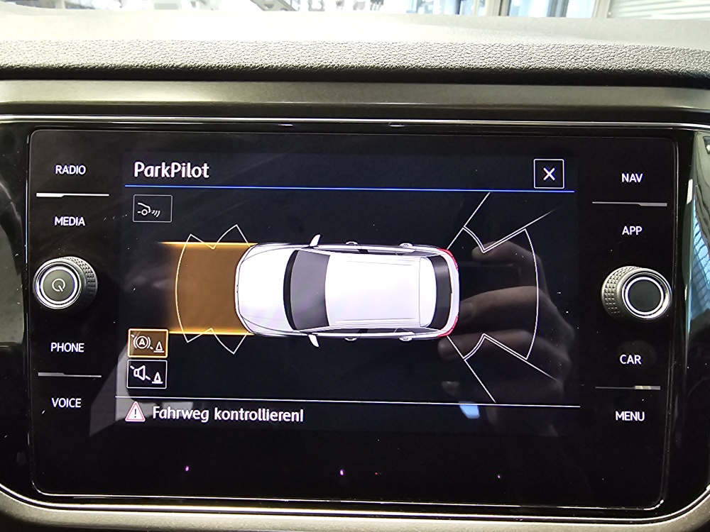 VW T-Roc  bei Hoffmann Automobile in Wolfsburg kaufen und sofort mitnehmen - Bild 17